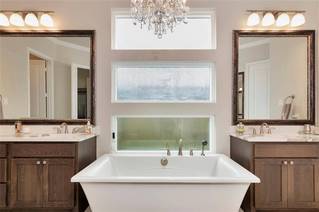 The perfect tub for the relaxing bath time.