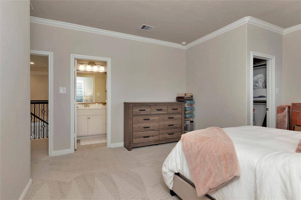 Fifth bedroom, great closet space.