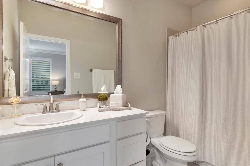 Fifth full bathroom.