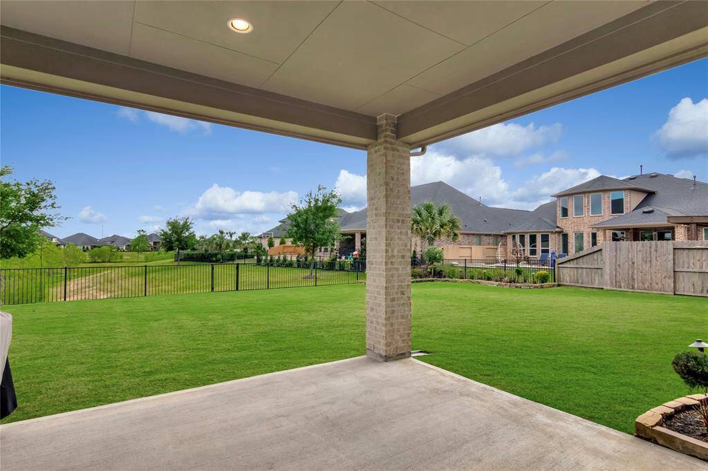 Large covered patio.