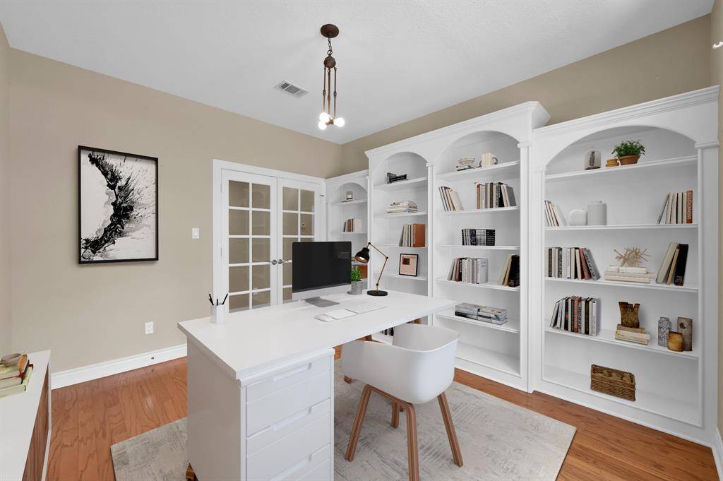 Custom built in shelves