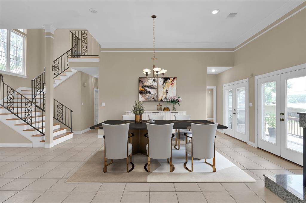 Open floor plan with spacious dining area