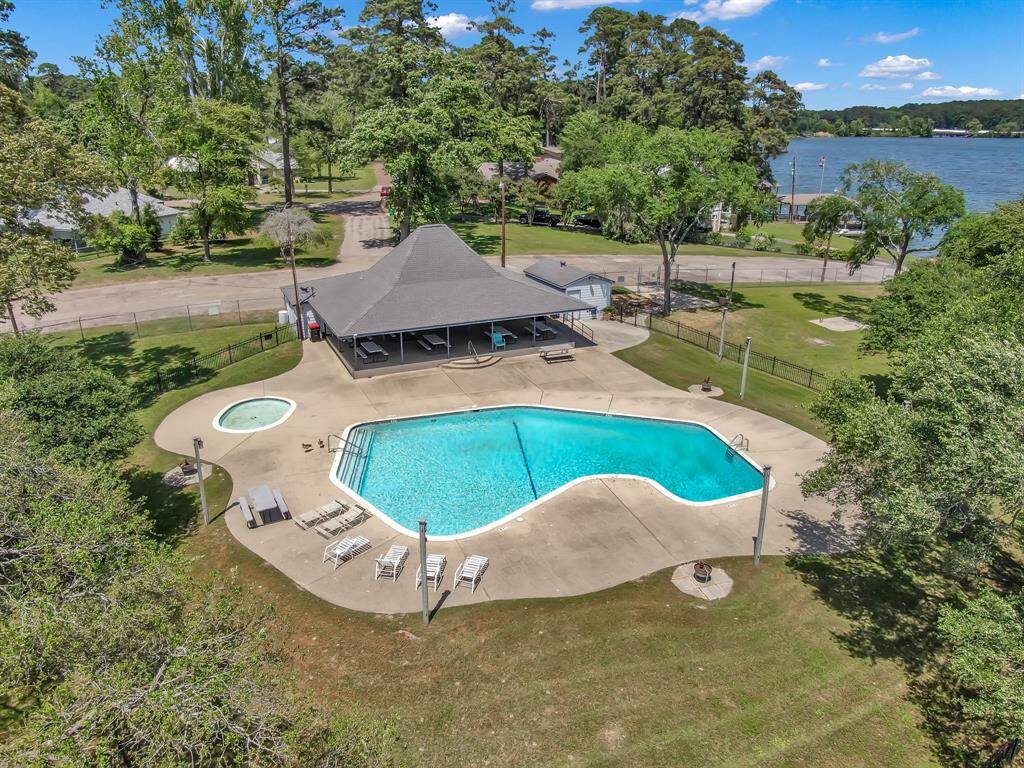 The neighborhood features a club house, pool, boat launch and more
