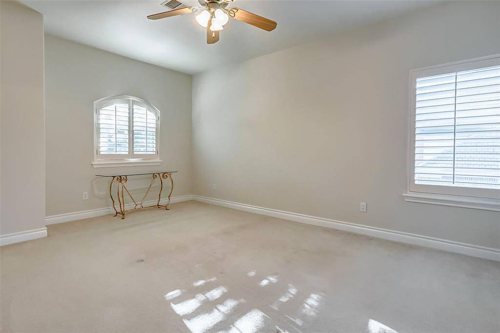 Bedroom 3 (2nd floor)