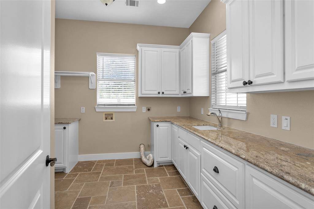 Large Utility Room
