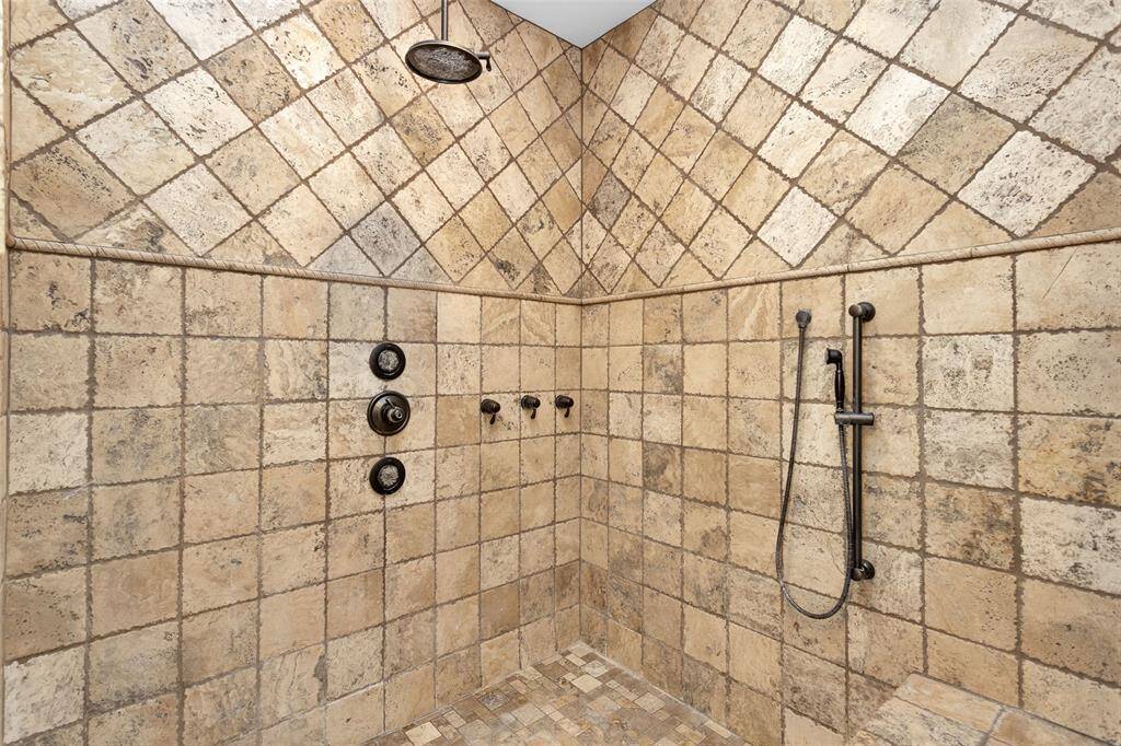 Travertine Tile Shower