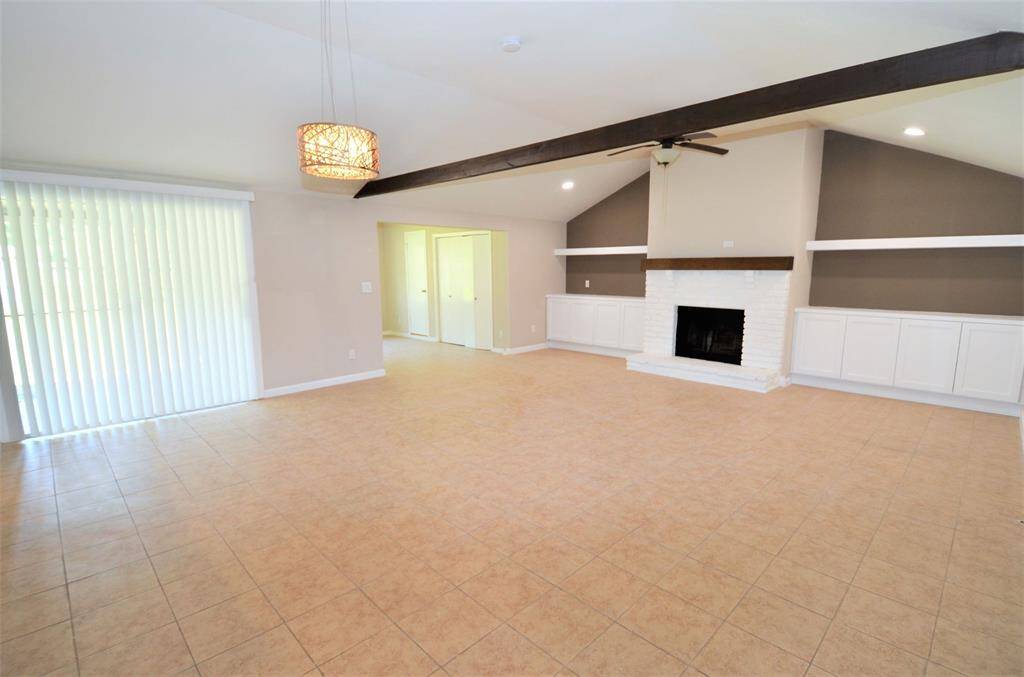 Open living/dining room give you lot of choices for laying out your furniture.