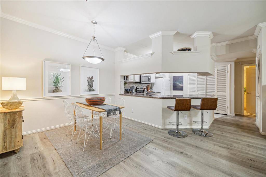 Kitchen - dining room open concept view