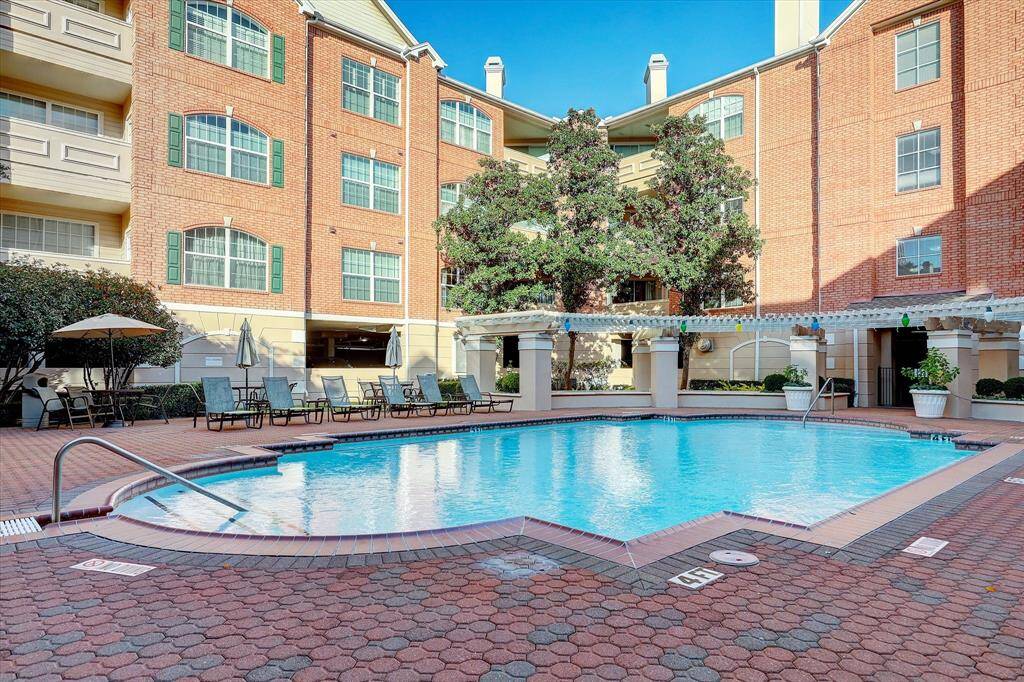 Great size pool!