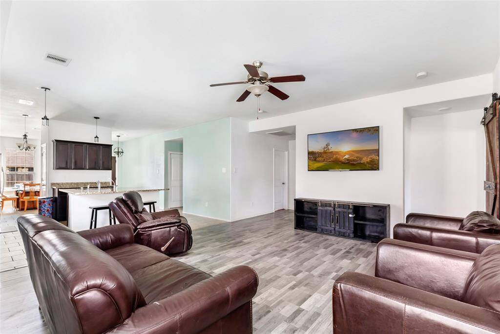 Plenty of room to entertain and a large TV!