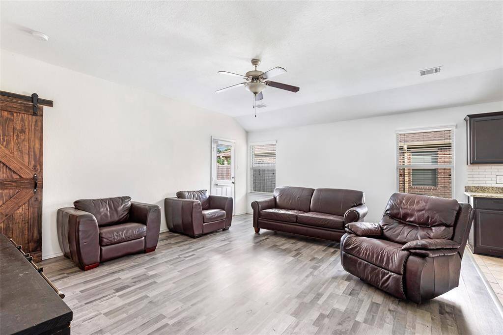 So much natural light!