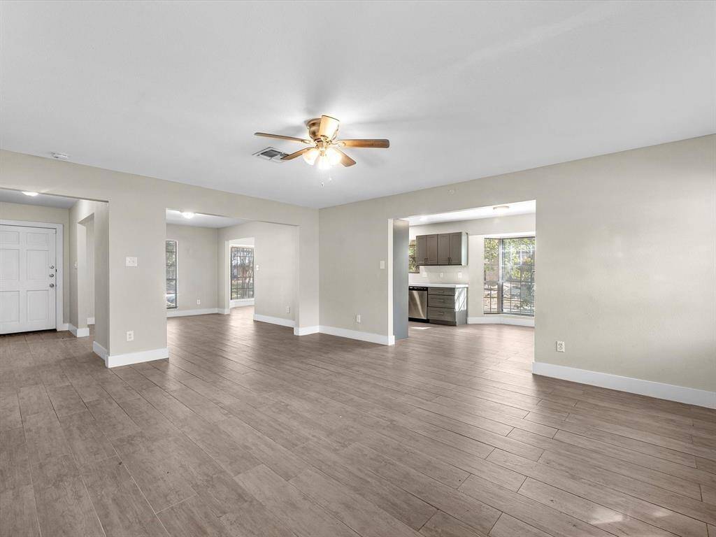 The open floorplan is perfect for entertaining or customizing to your preferences.