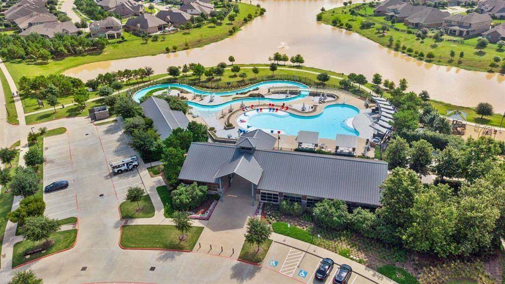 community amenity photos