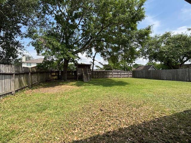 Spacious back yard