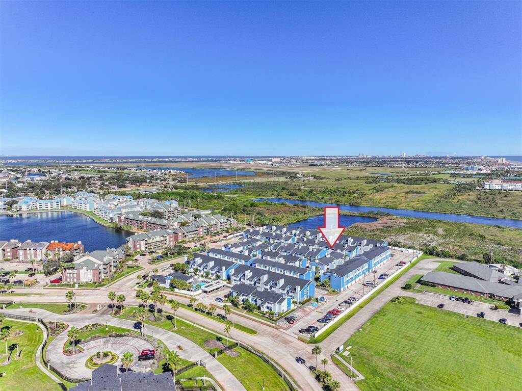 The Palms at Cove View are situated between FM  3005 / Seawall & Stewart Rd which within minutes will have you to I-45, grocery stores, schools, universities, the Strand Historic District, cruise terminals, and more.