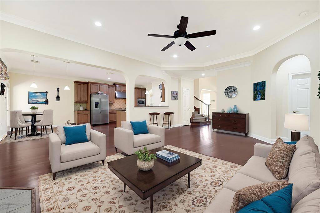Living flooring- wood