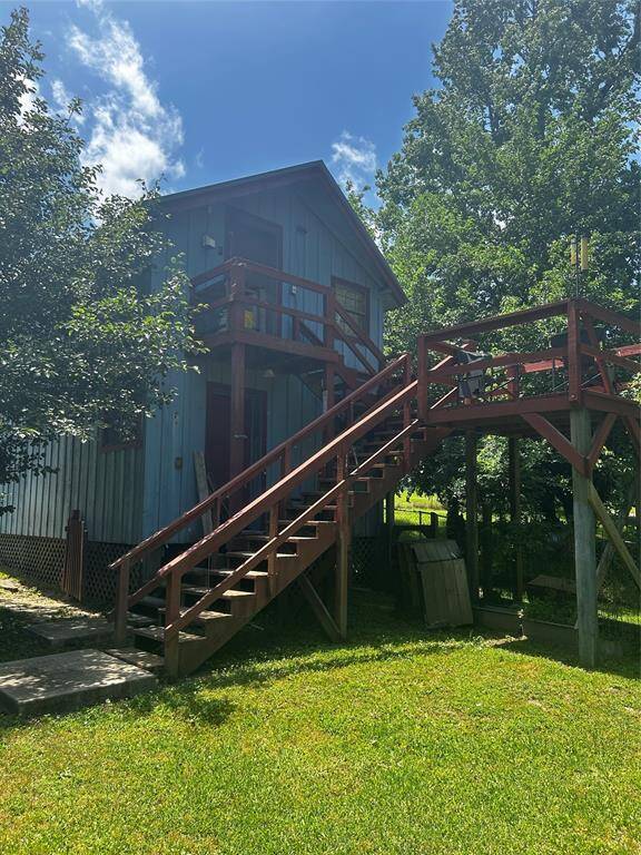 entrance to the garage apartment