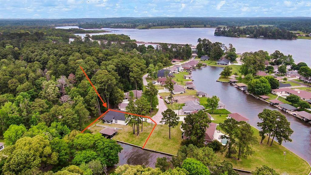 DOUBLE LOT WITH A DOUBLE BOAT HOUSE