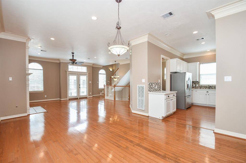 Again, this urban town home delivers all the beauty and comfort as most suburban homes.