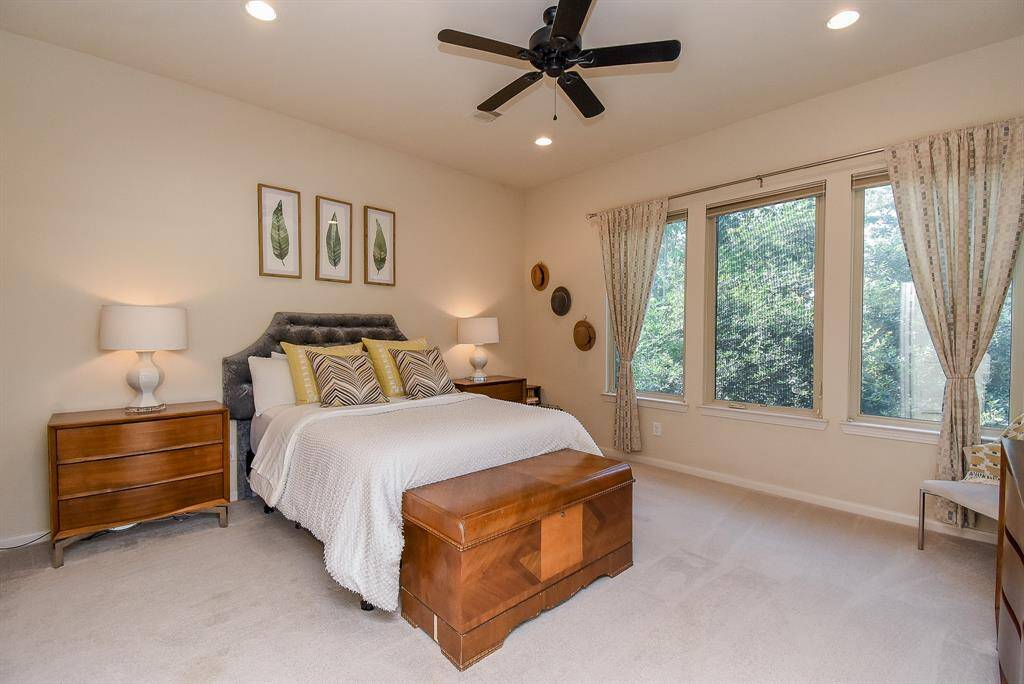 Let the sunshine wake you and the dark skies of night usher you to sleep in the grand primary suite!