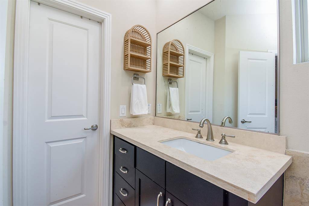 Visual and personal comfort is ensured in this inviting bath.