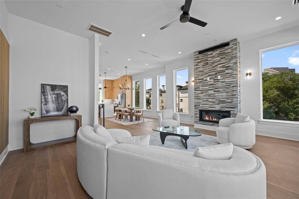 Alternate view of Living Room from similar plan