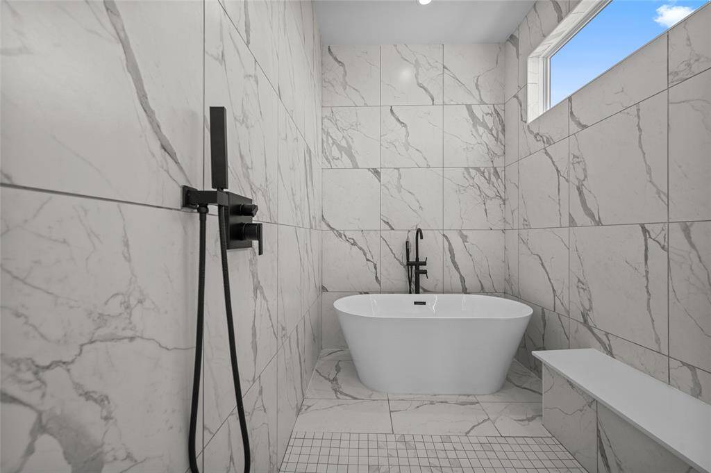 Alternate view of Primary Bath from similar plan