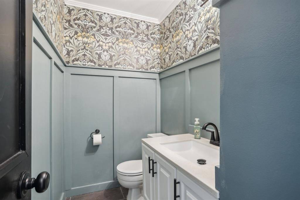 Recently updated half bath.