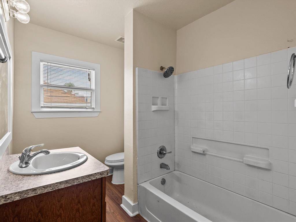 Upstairs bathroom.