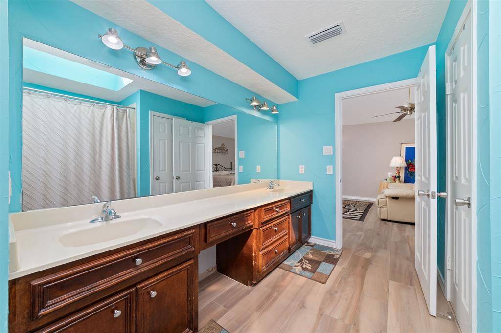 Two walk in closets!