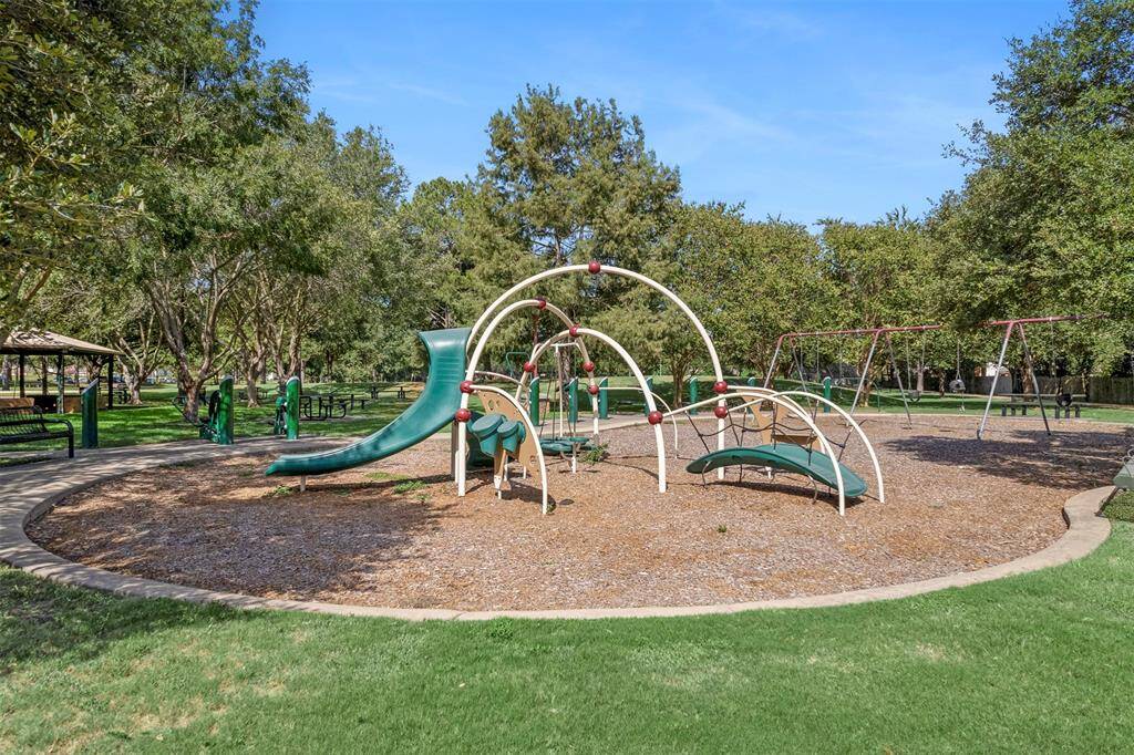 Neighborhood park playscape