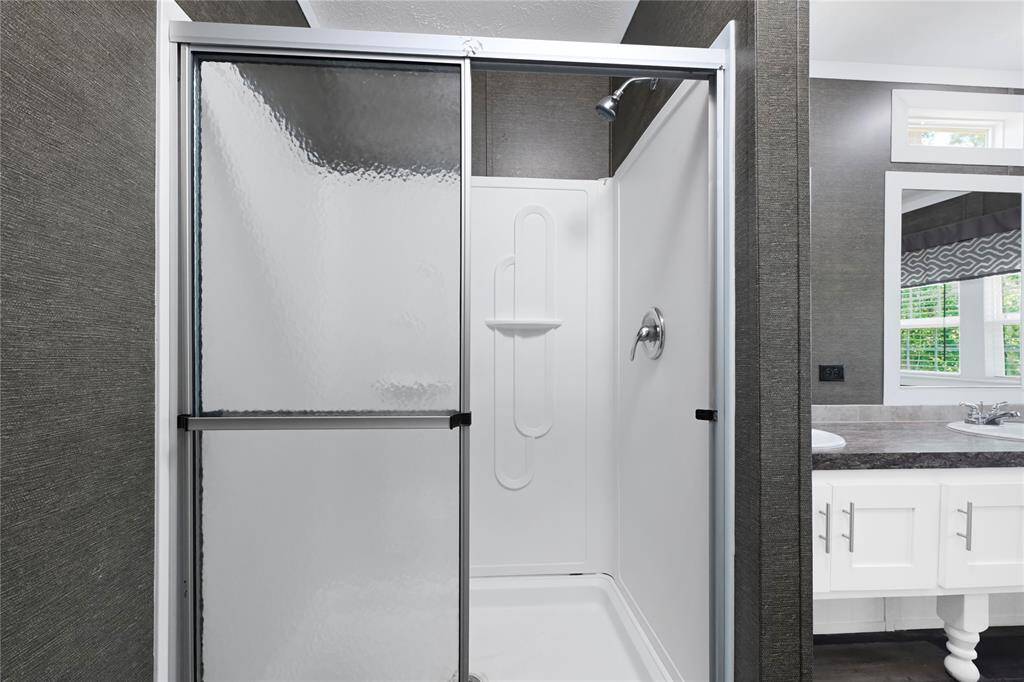 Primary Shower
