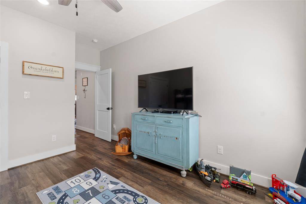2nd Bedroom