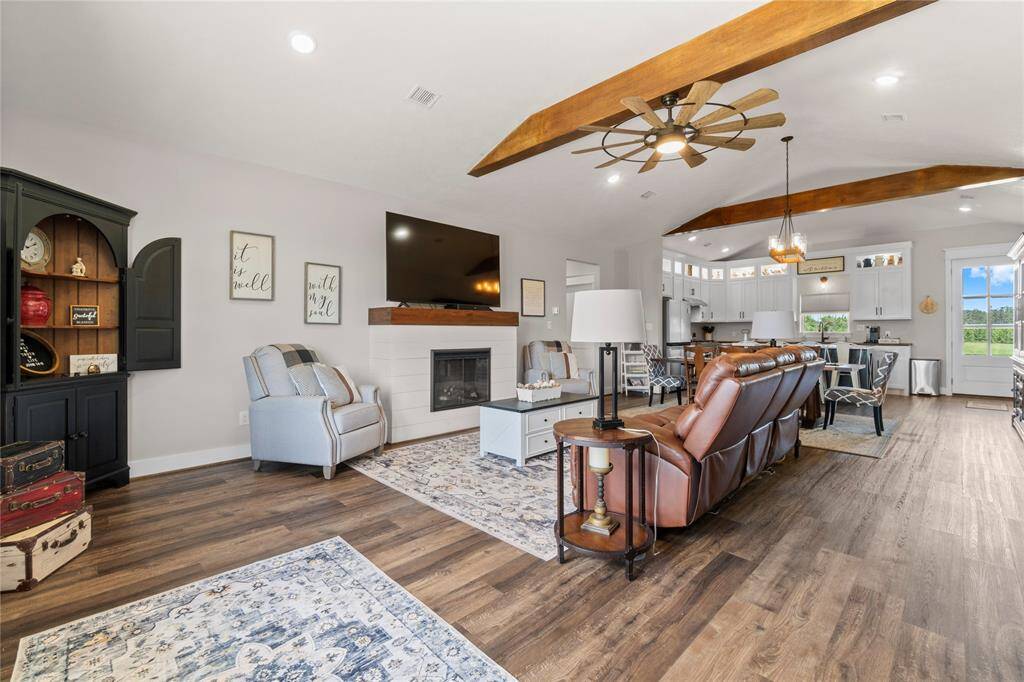 Living Room 4