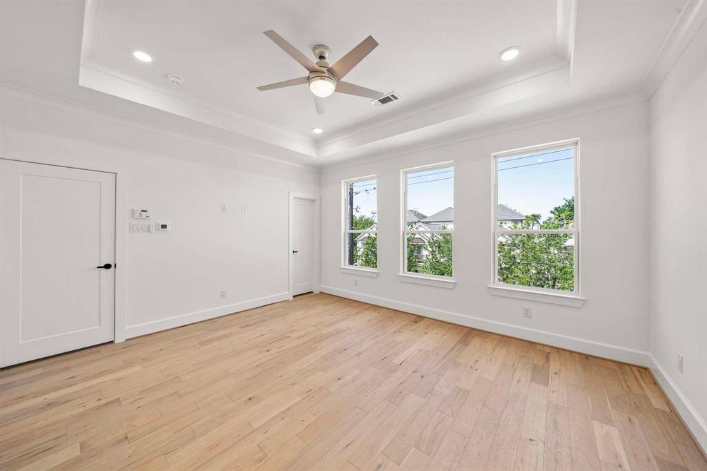 *photos are of a previous build w/similar floor plan and finishes.