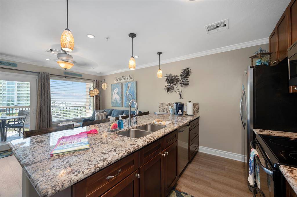 ENJOY ocean view while cooking