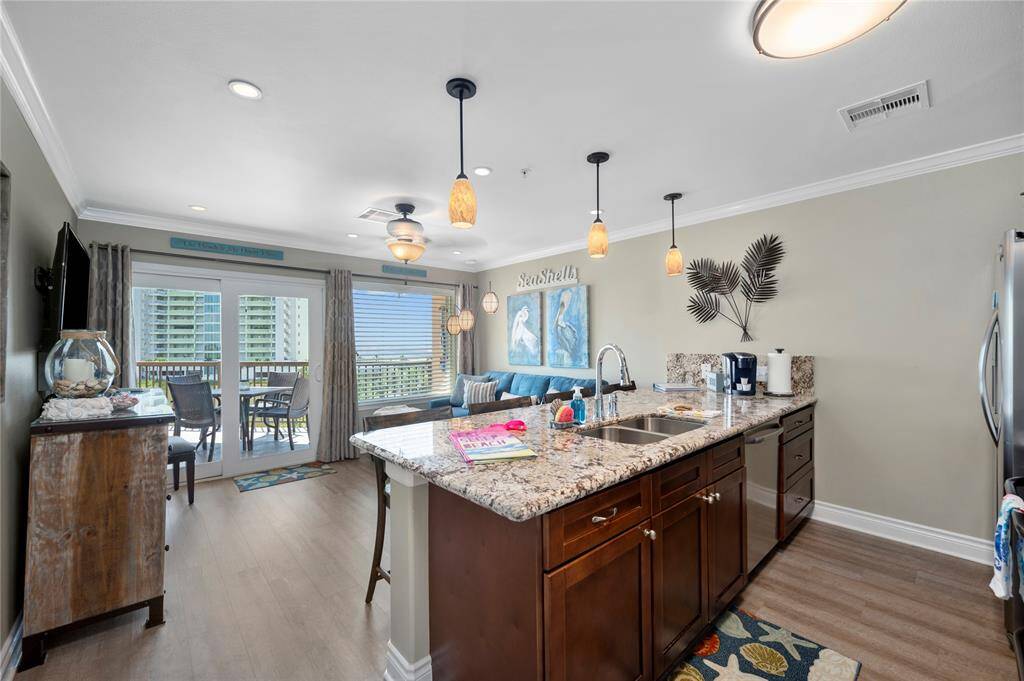 Combined kitchen & den