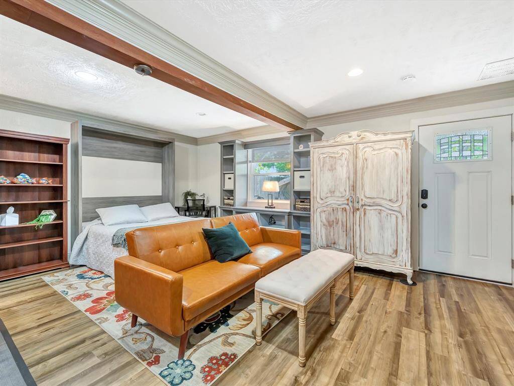 Downstairs guest suite