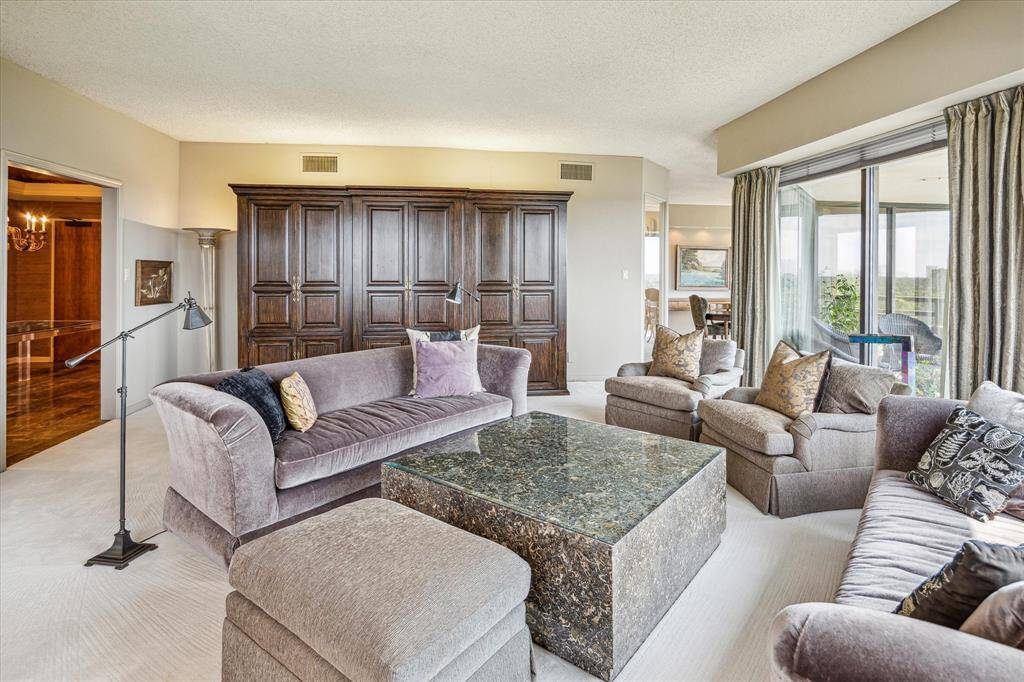Living room.