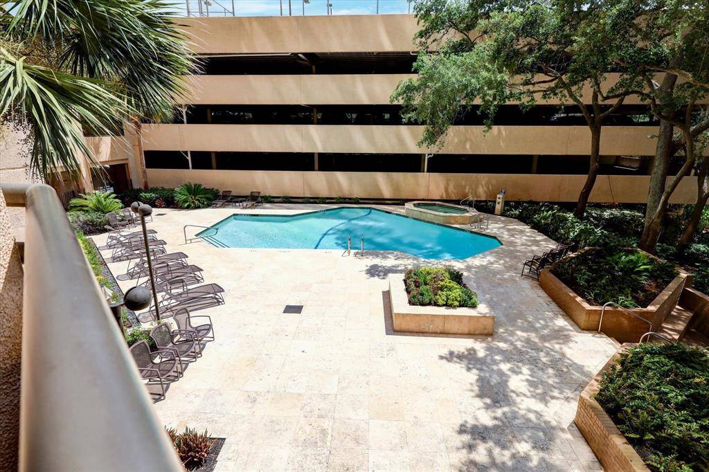 Quiet pool area.
