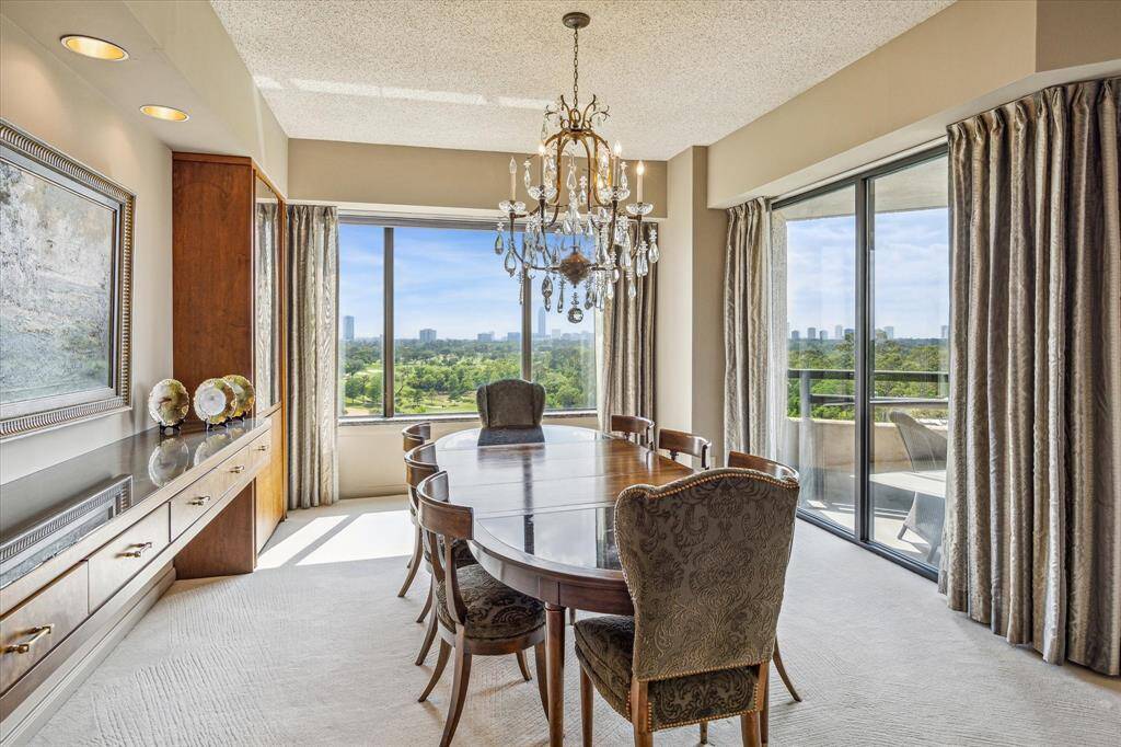 Dining room. Two picture windows.