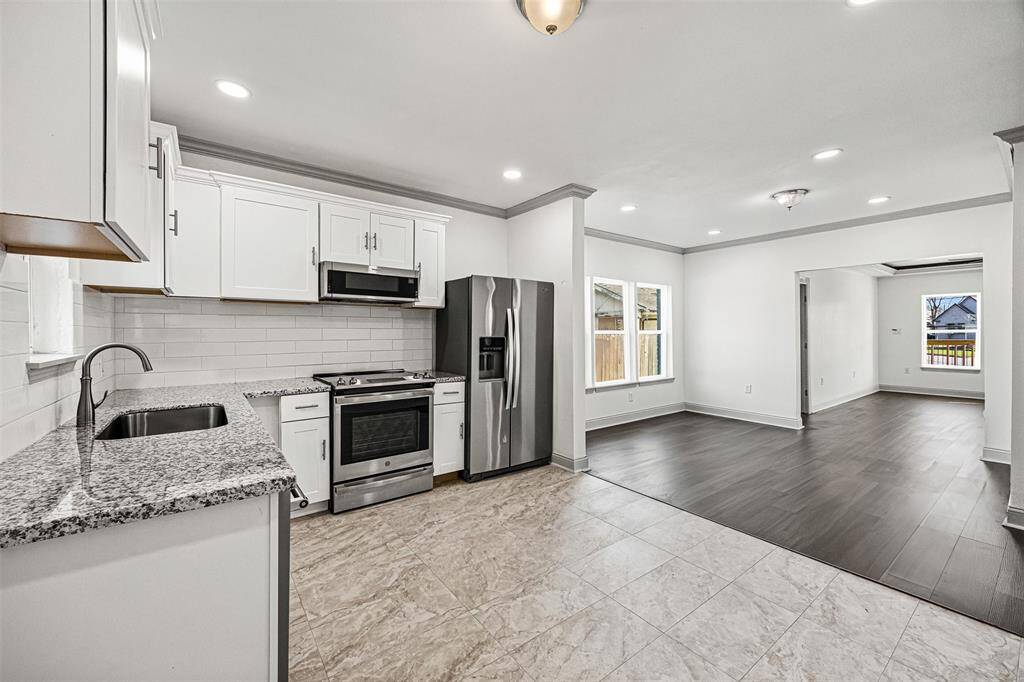 Downstair unit - kitchen, second pov.