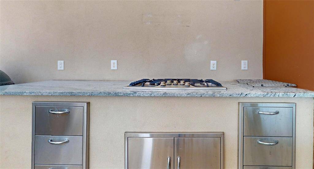 Plenty of storage under the gas range