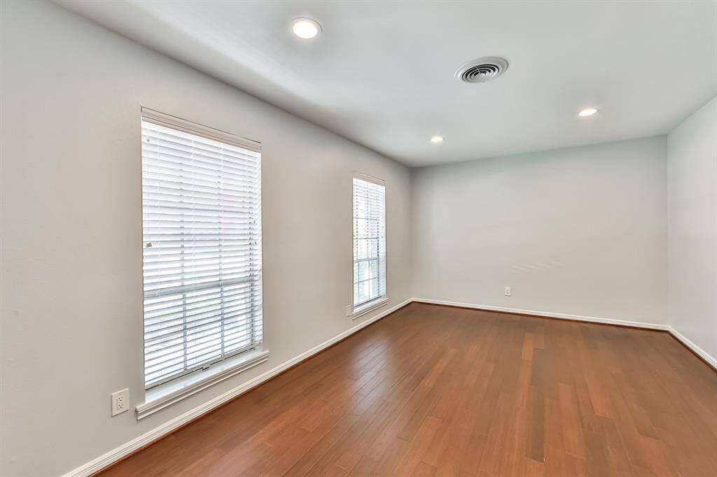formal living or dining, playroom, etc