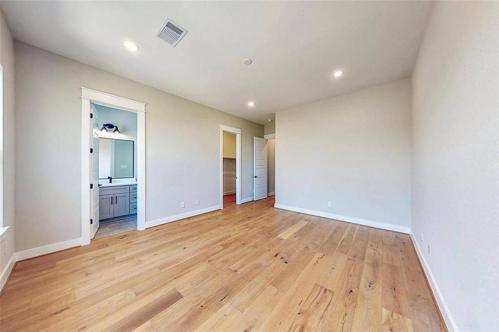 14 x 12 secondary bedroom