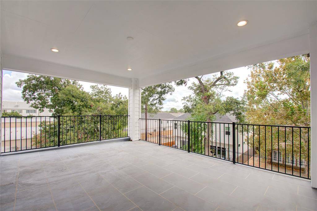 Covered Terrace with Prewired for full outdoor kitchen