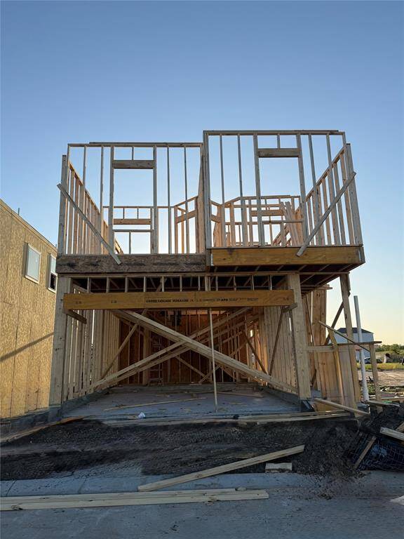 Two-story home with 3 bedrooms, 2 baths and 2 car garage