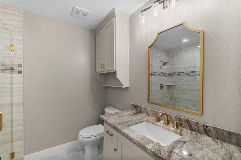 Bathroom #2 first floor