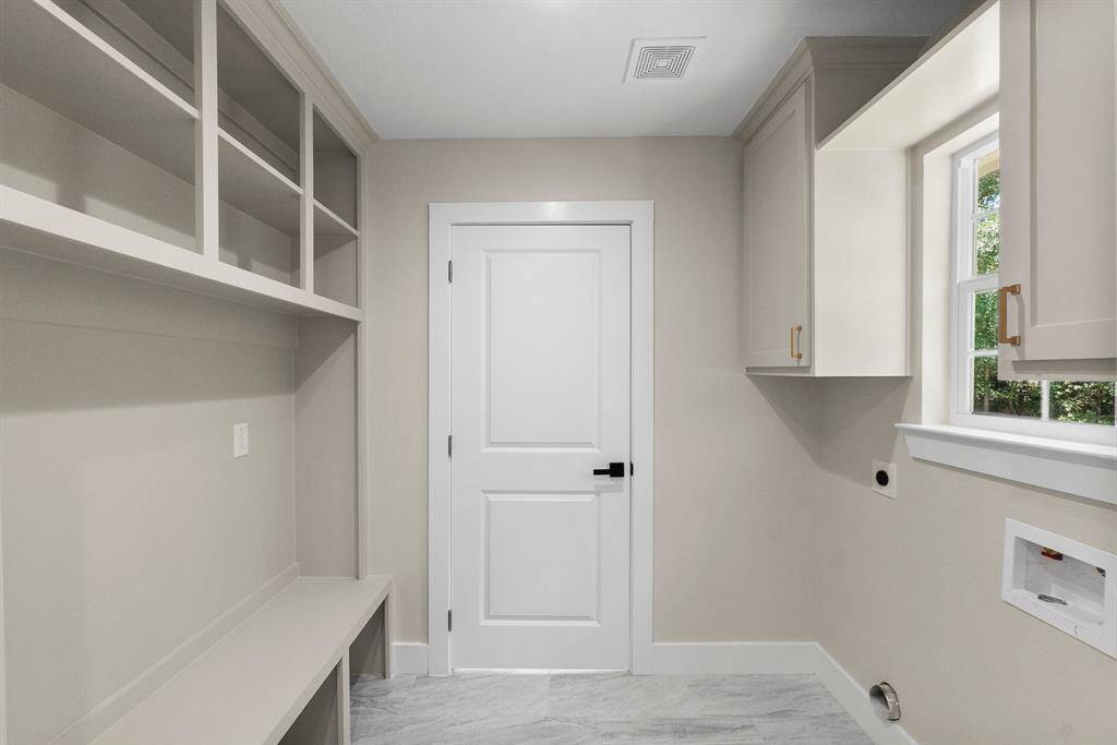 Mud room