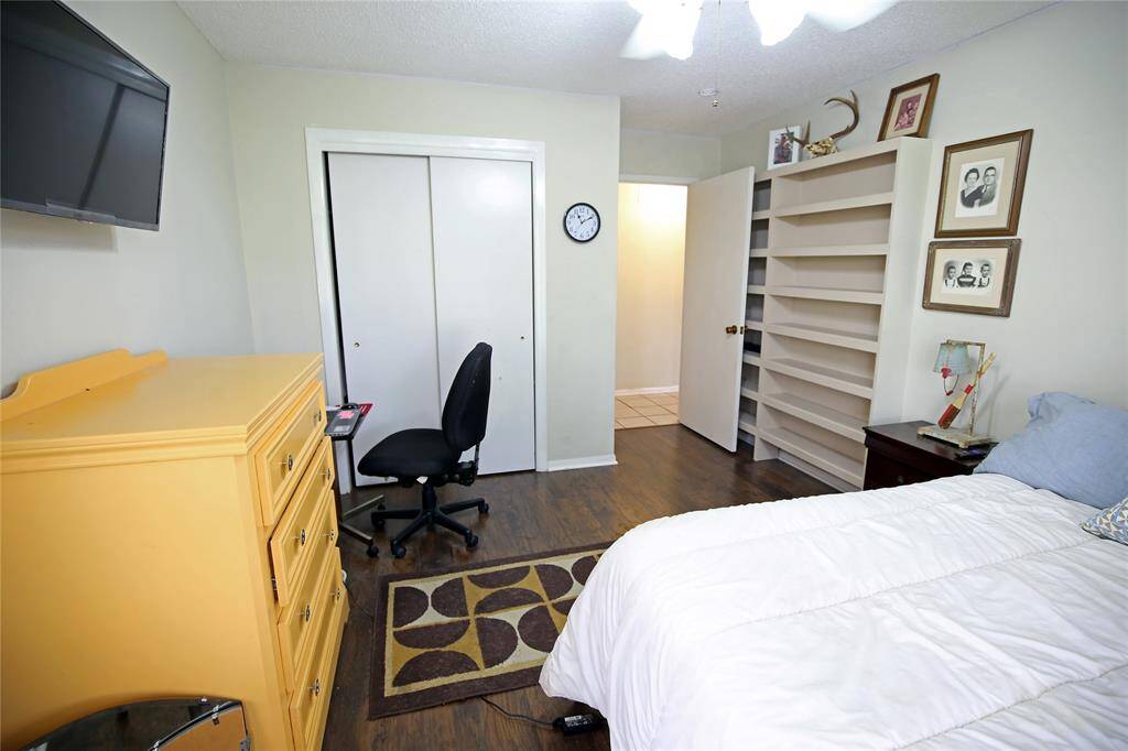 Secondary Bedroom